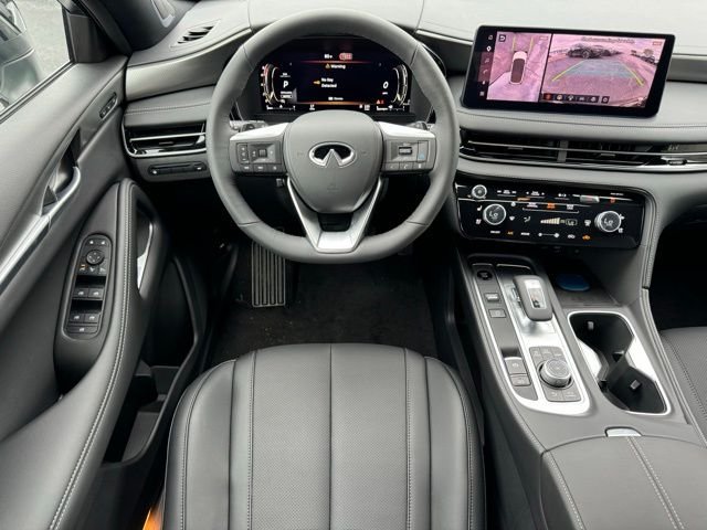 New 2027 2T RAD WHT INFINITI Sport AWD image 10