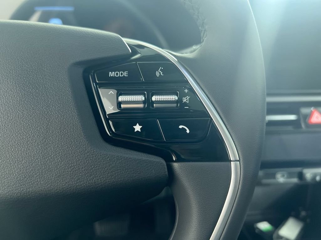 New 2026 Interstellar Gray Kia SX image 19