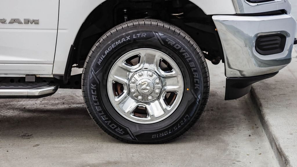 Used 2021 Bright White Clearcoat Ram Big Horn image 11