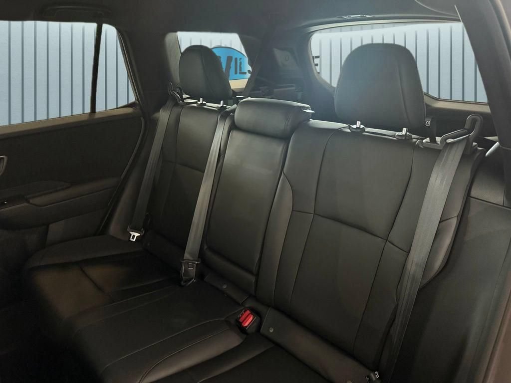 New 2026 CRYSTAL WHITE PEARL Subaru Premium image 20