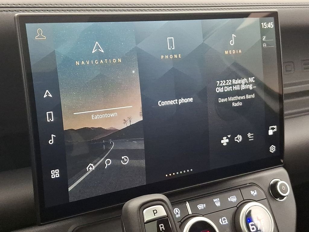New 2026 Fuji White Land Rover X-Dynamic SE image 17