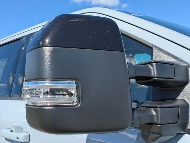 New 2026 Glacier Gray Metallic Tri-Coat Ford F-250® Lariat® image 12