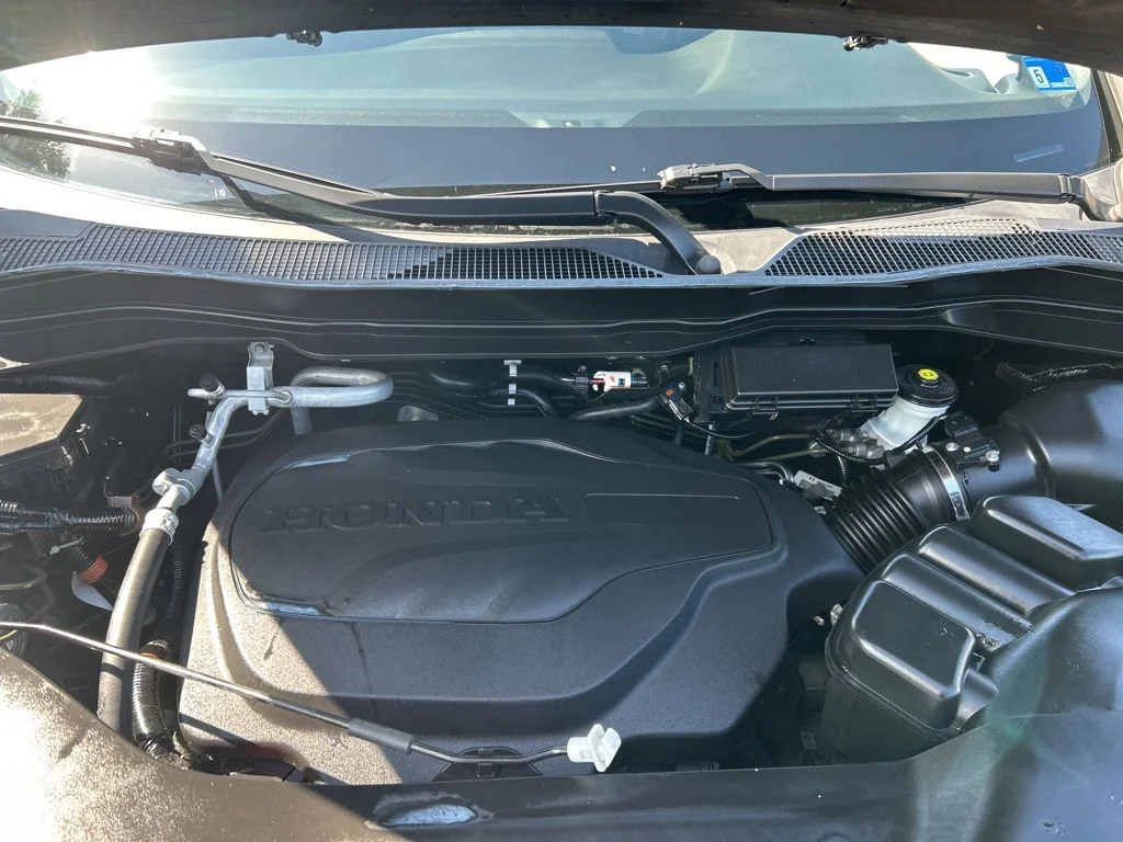 Used 2022 Black Honda EX-L image 19