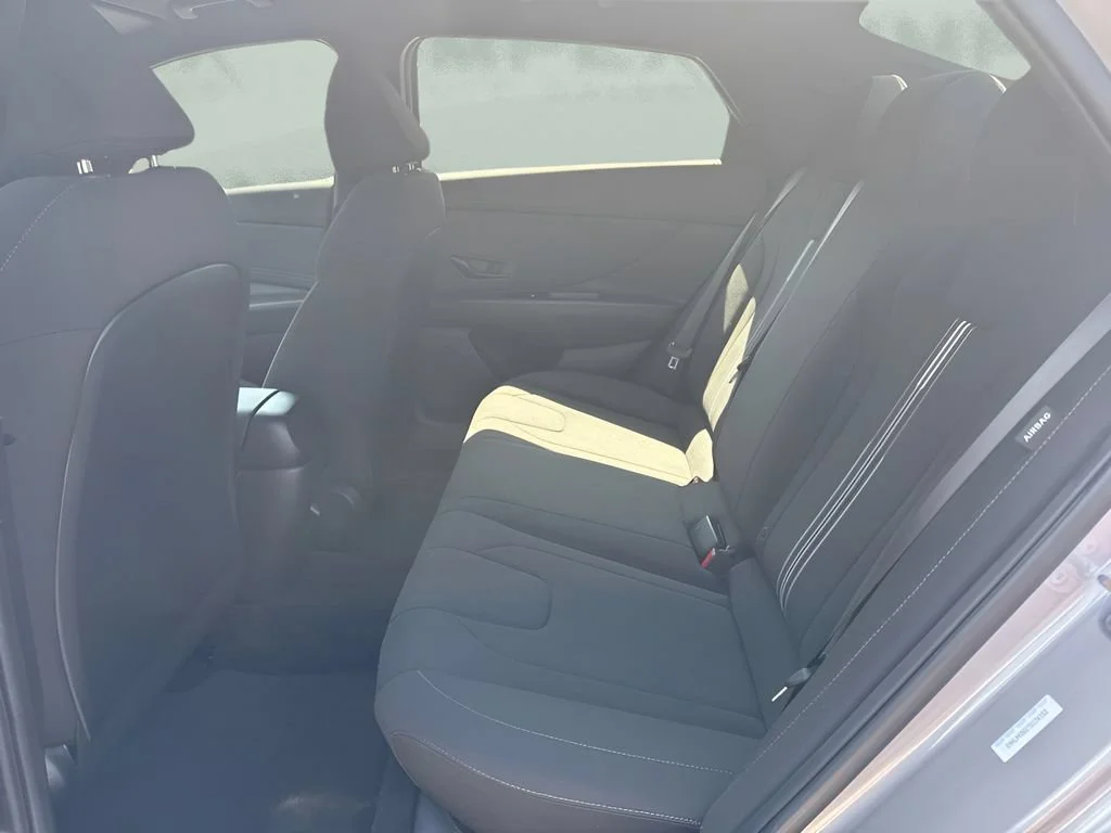 Used 2026 Silver Hyundai SEL Sport image 10