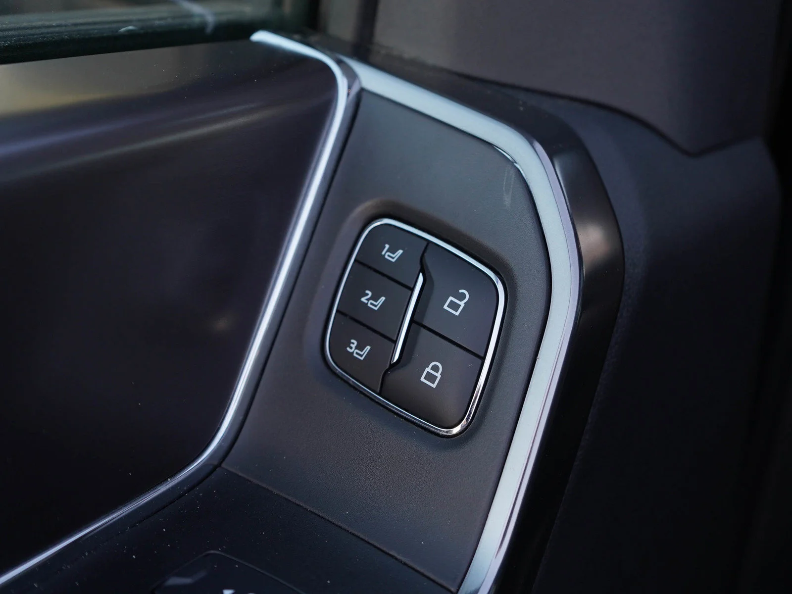 Used 2026 Agate Black Metallic Ford Platinum image 23