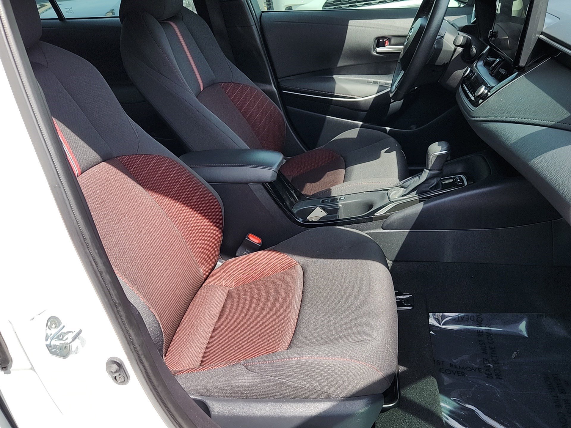 Certified Used 2025 Wind Chill Pearl Toyota SE image 27
