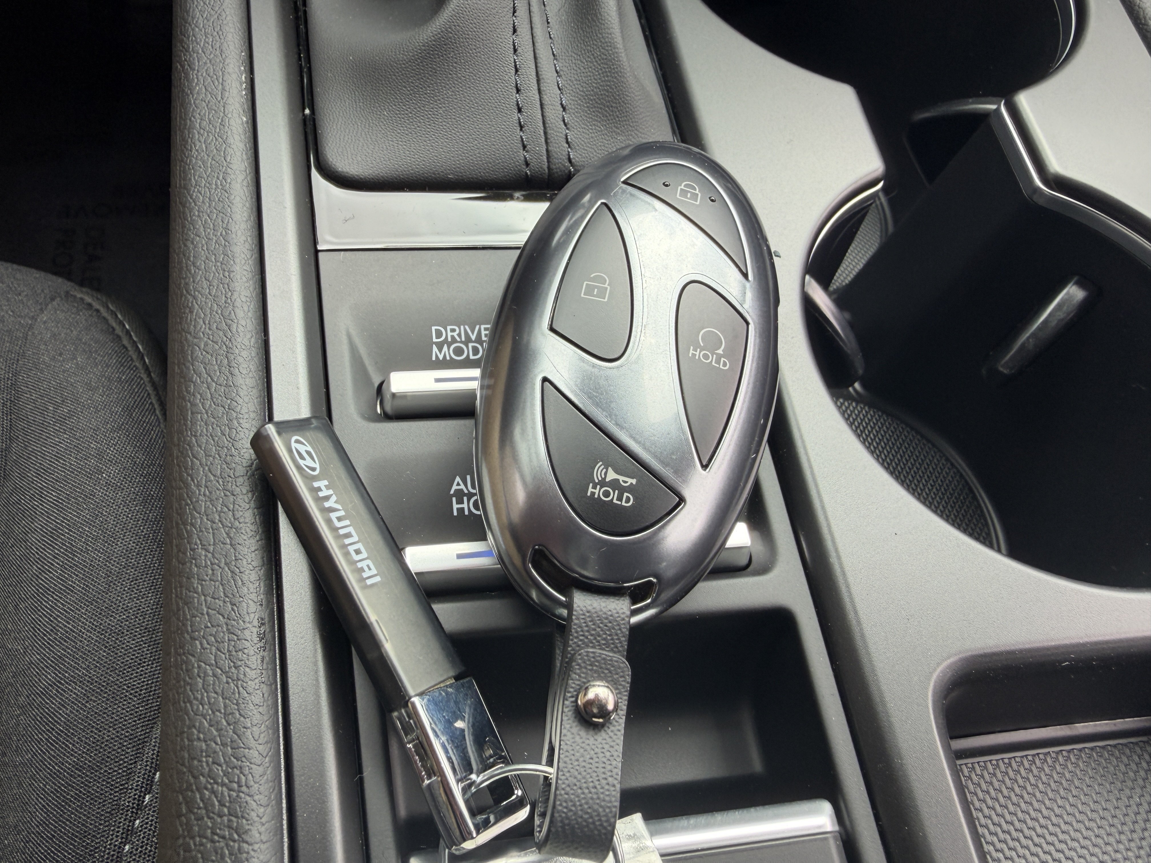 Used 2026 Transmission Blue Hyundai SE image 38