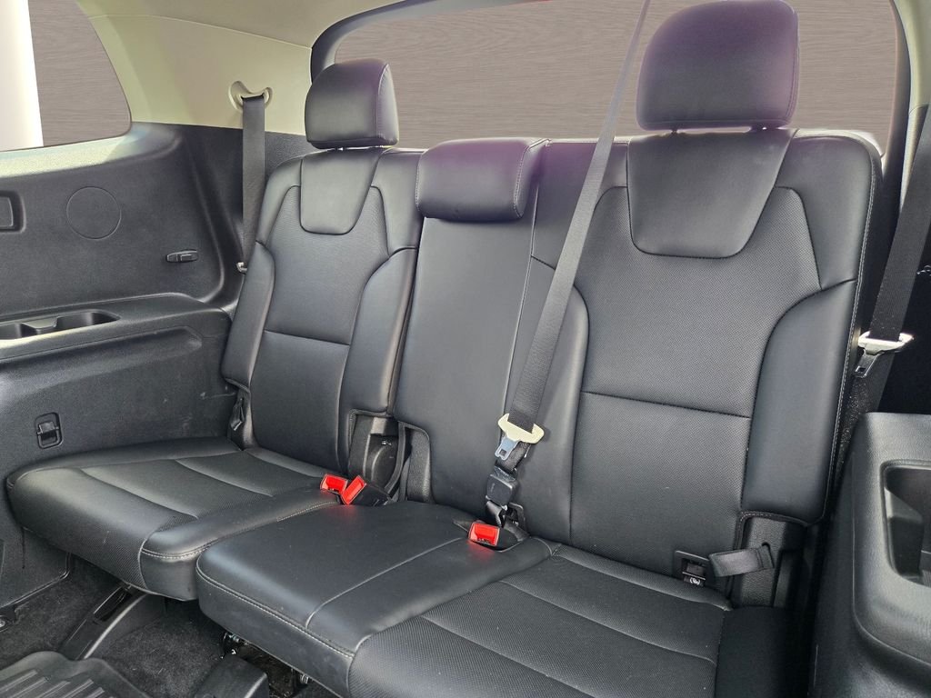 Used 2022 Black Kia S image 12
