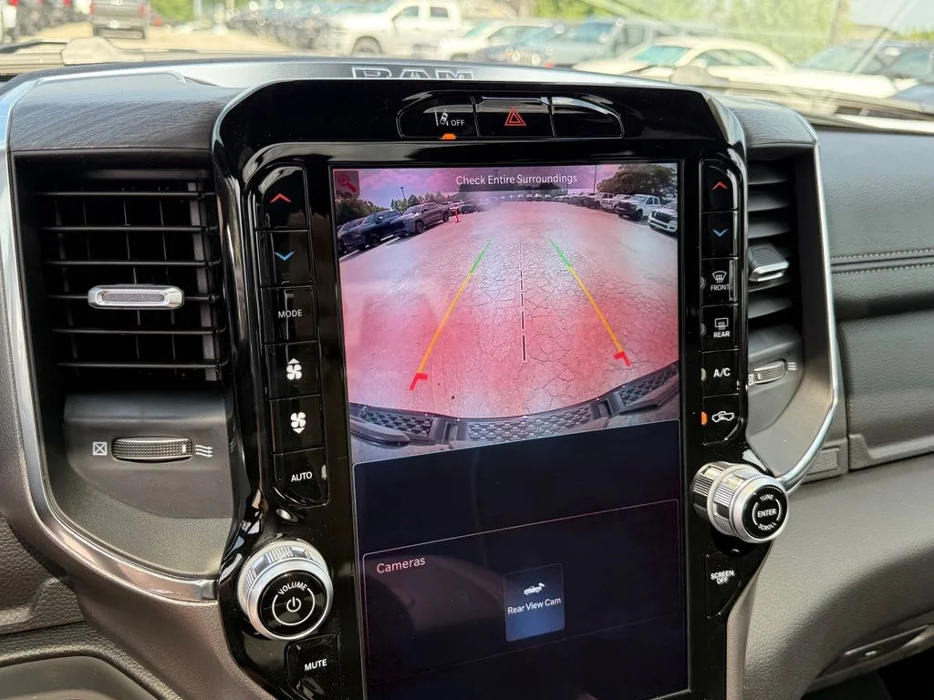 New 2026 Diamond Black Crystal Pearl-Coat Exterior Paint RAM Laramie image 22