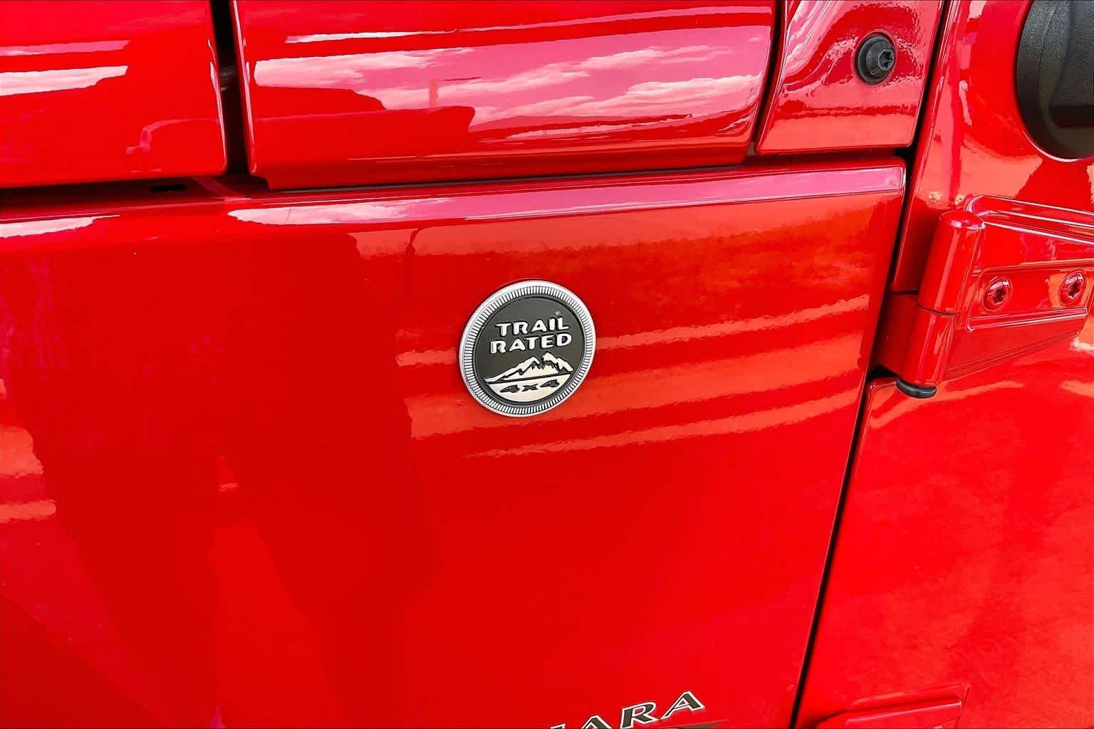 Used 2018 Firecracker Red Clearcoat Jeep Sahara image 28