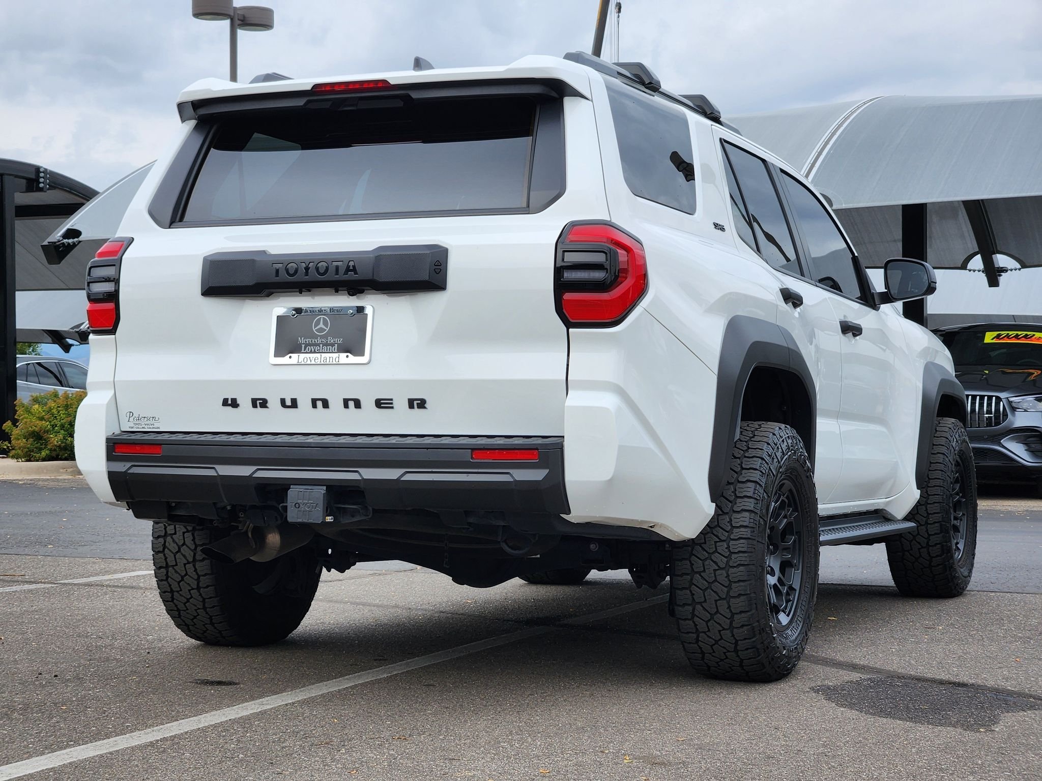 Used 2025 Ice Cap Toyota SR5 image 8