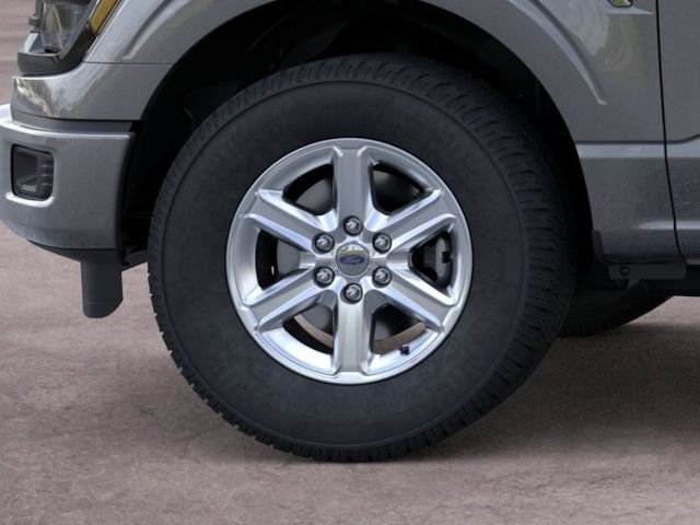 New 2026 Carbonized Gray Metallic Ford XLT image 20
