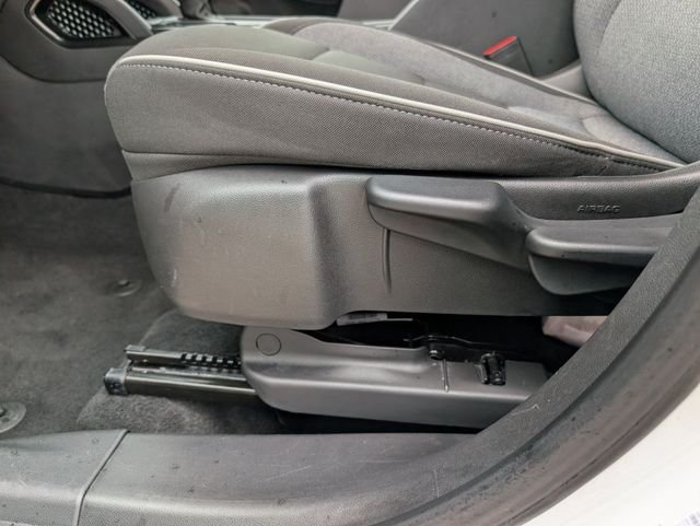 Used 2025 White Chevrolet LT image 20