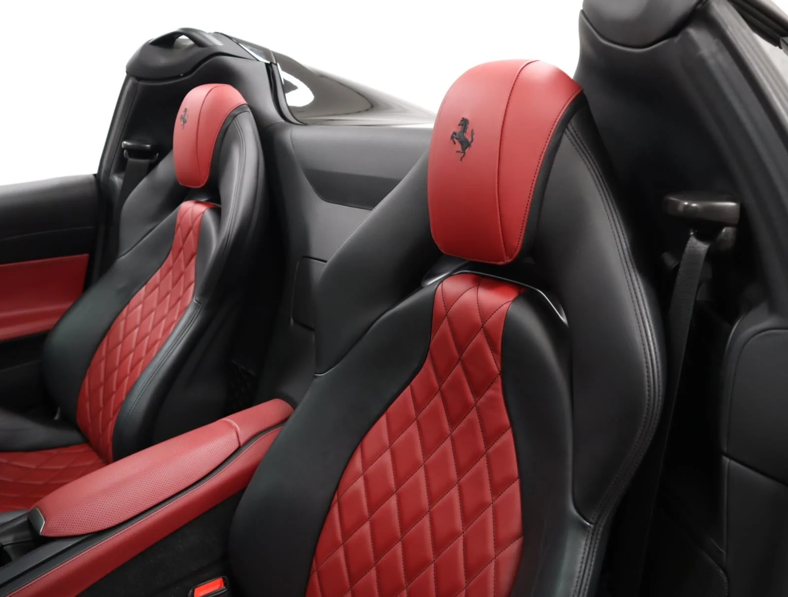 Used 2021 Nero Ferrari Convertible image 18