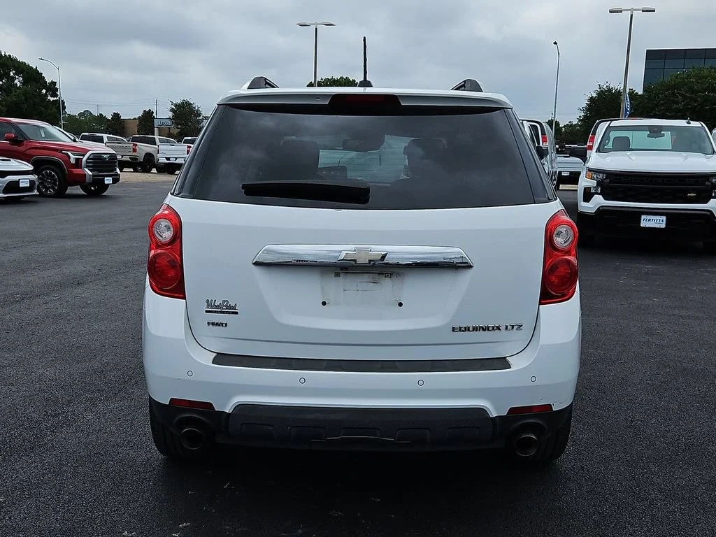 Certified Used 2015 SUMMIT WHITE Chevrolet LTZ image 16