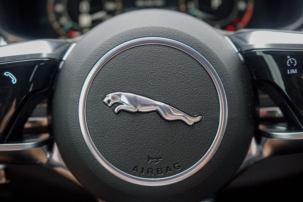 2026 Jaguar F-Pace R-Dynamic S - Photo 15