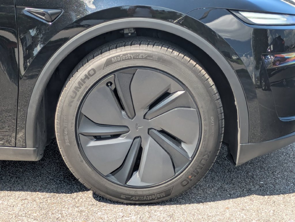 Used 2026 Black Tesla  image 9