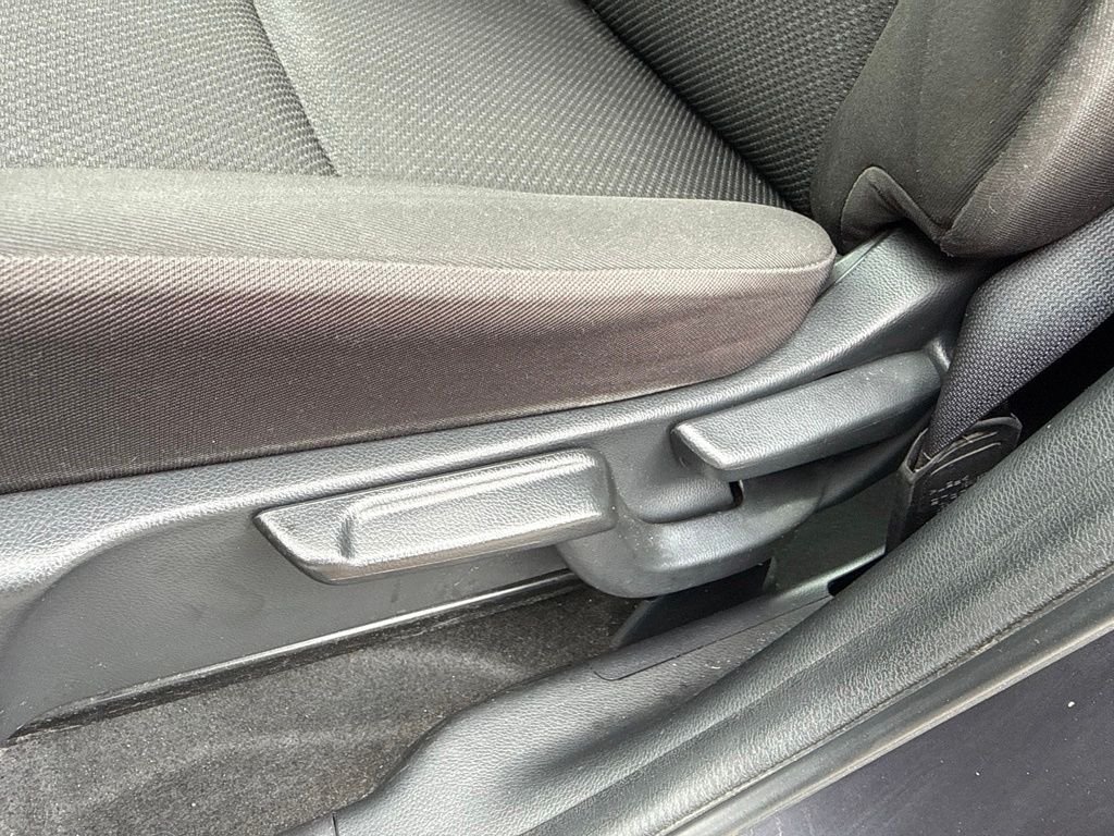 Used 2017 Purple Honda LX image 23