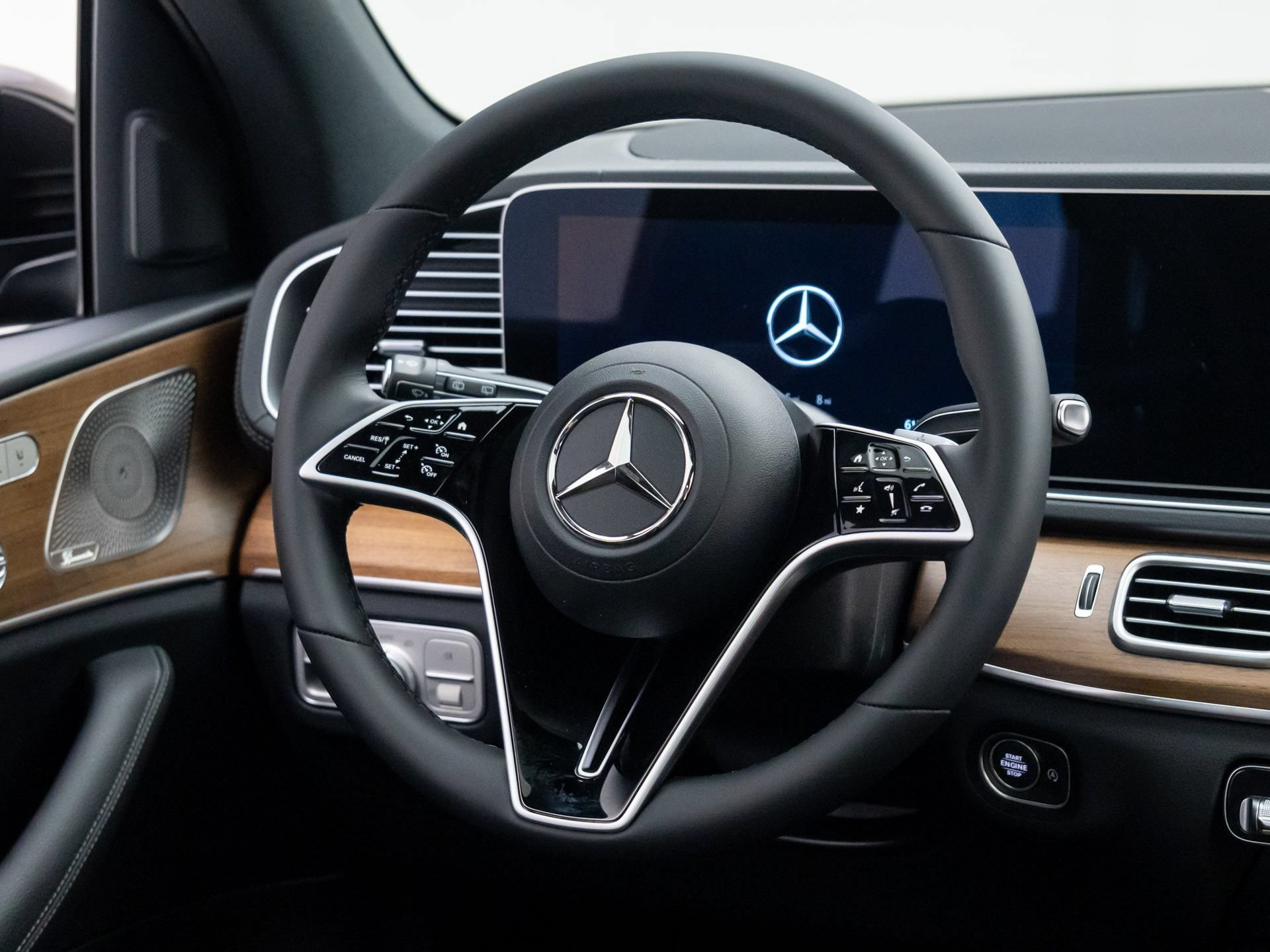 New 2026 Obsidian Black Metallic Mercedes-Benz GLE 350 image 49