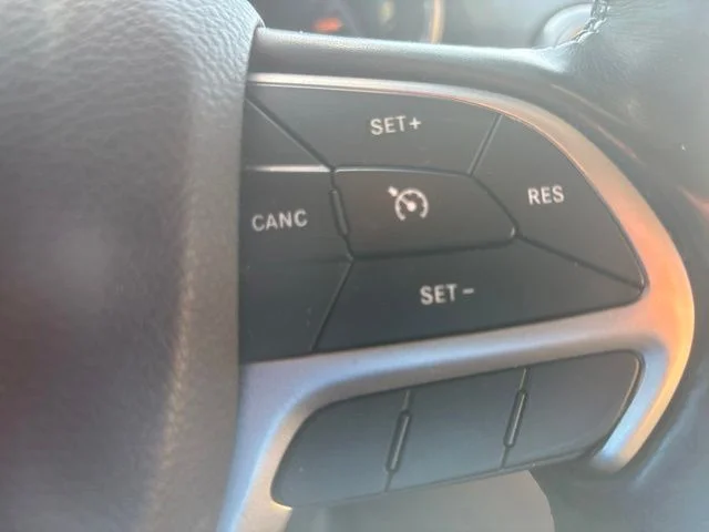 Used 2020 Billet Silver Metallic Jeep Laredo E image 10