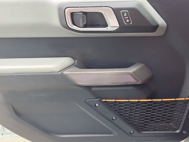 Used 2023 Gray Ford Badlands image 32