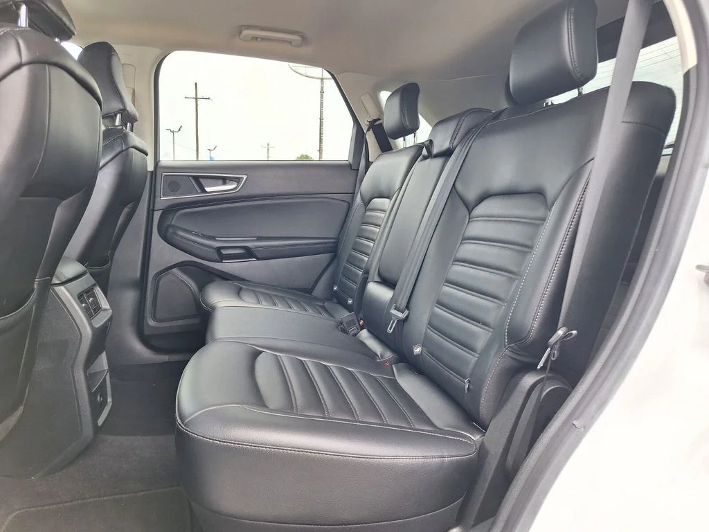 Used 2023 Oxford White Ford SEL image 22