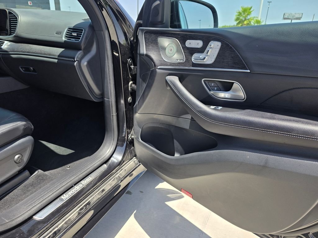 New 2026 Obsidian Black Metallic Mercedes-Benz GLE 350 image 16