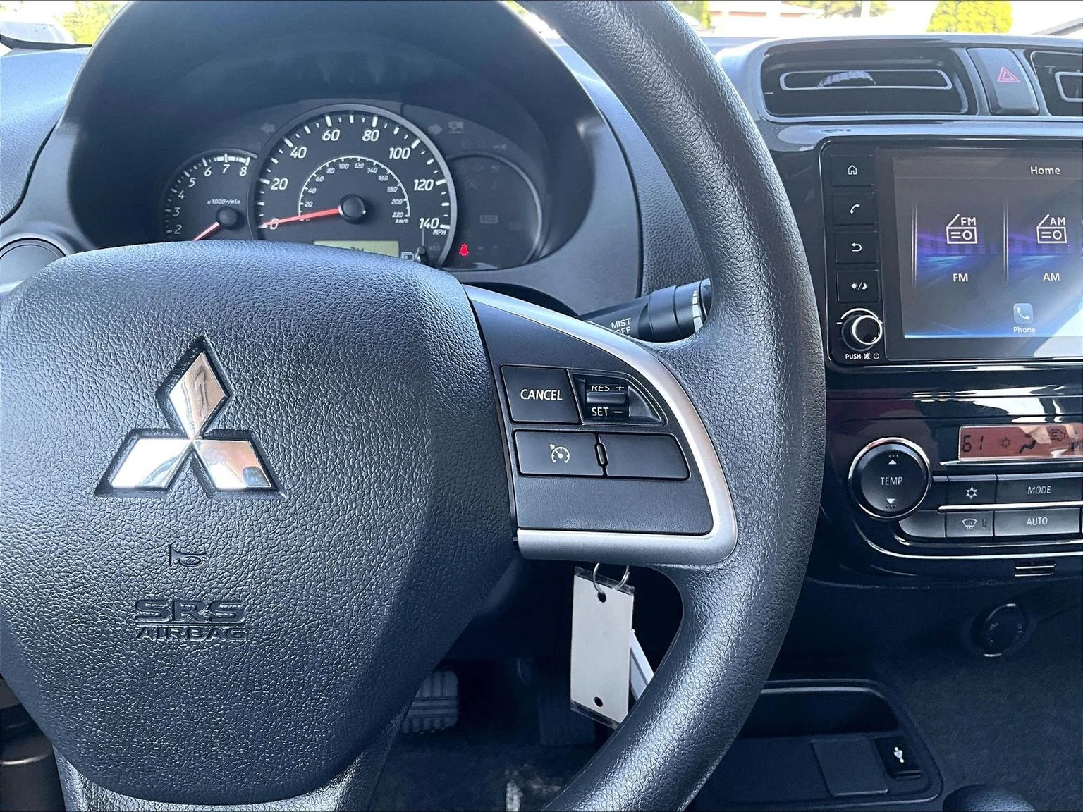 Used 2024 White Mitsubishi ES image 20