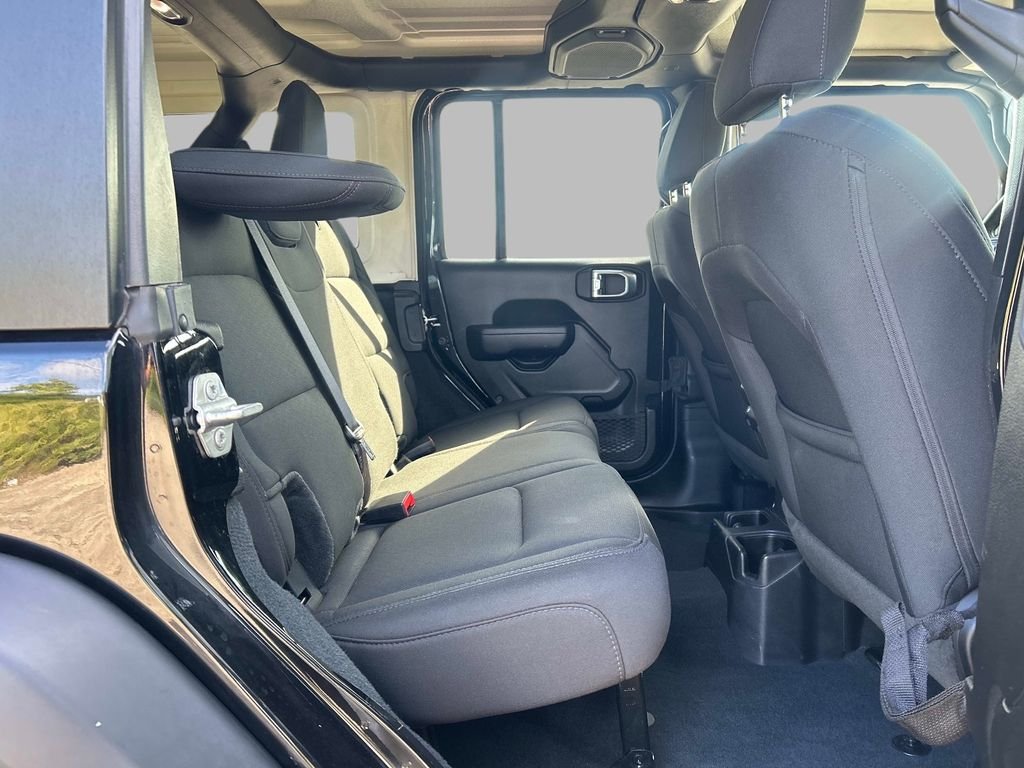 Used 2022 Black Jeep Unlimited Sport S image 16