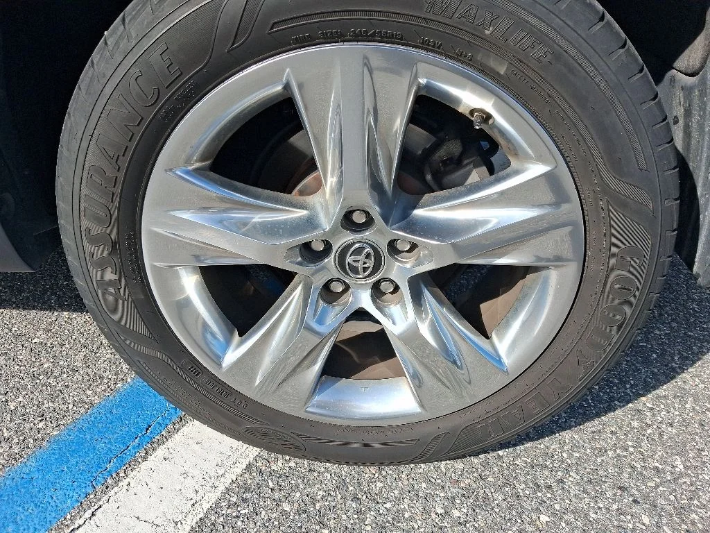 Used 2019 Gray Toyota Limited image 12