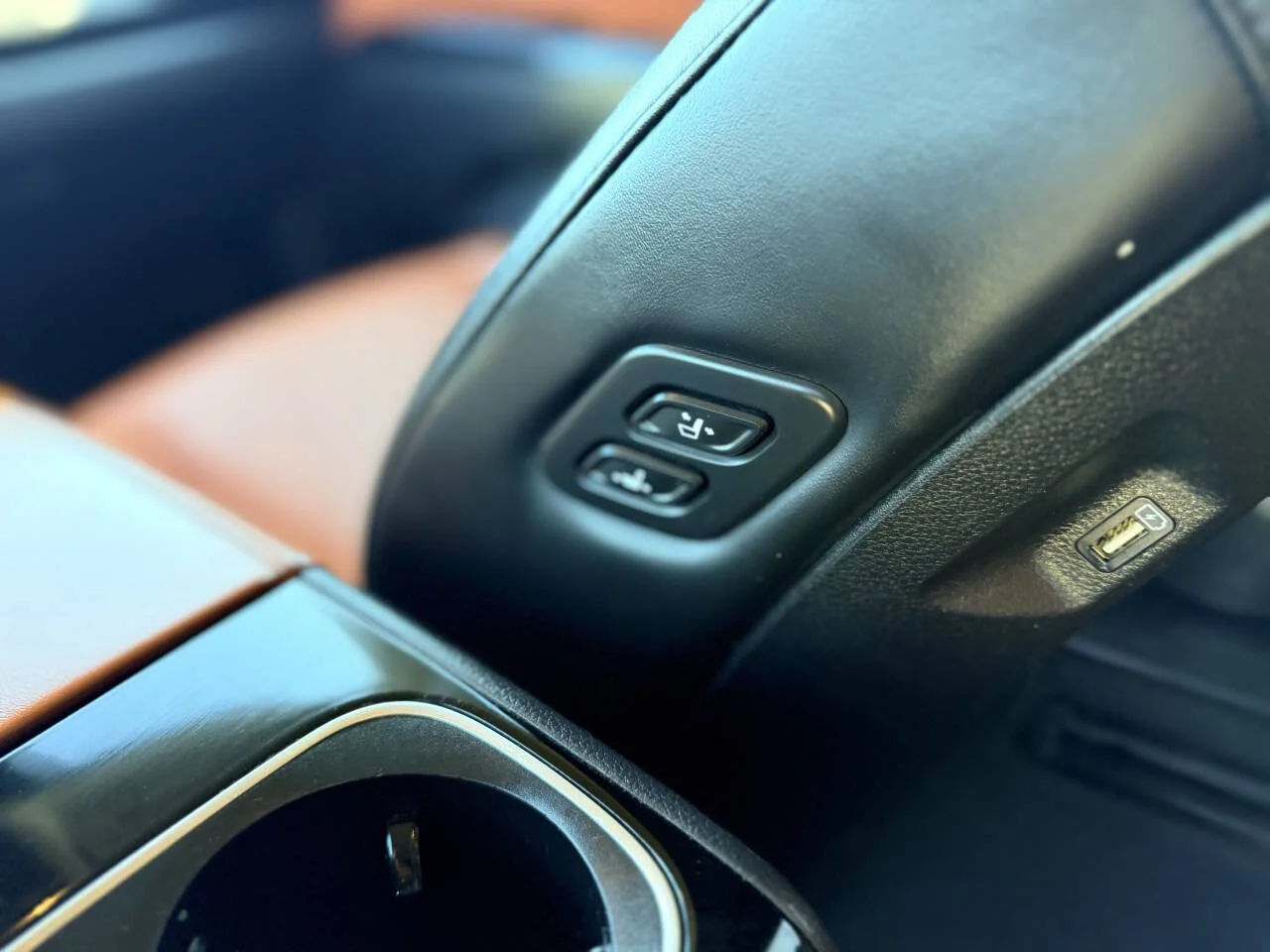 Used 2022 Gray Kia SX 4dr Mini Van image 29