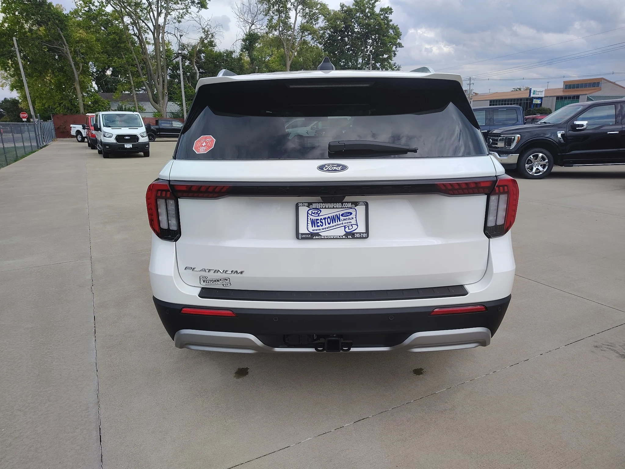 New 2027 Star White Metallic Tri-Coat Ford Platinum™ image 6