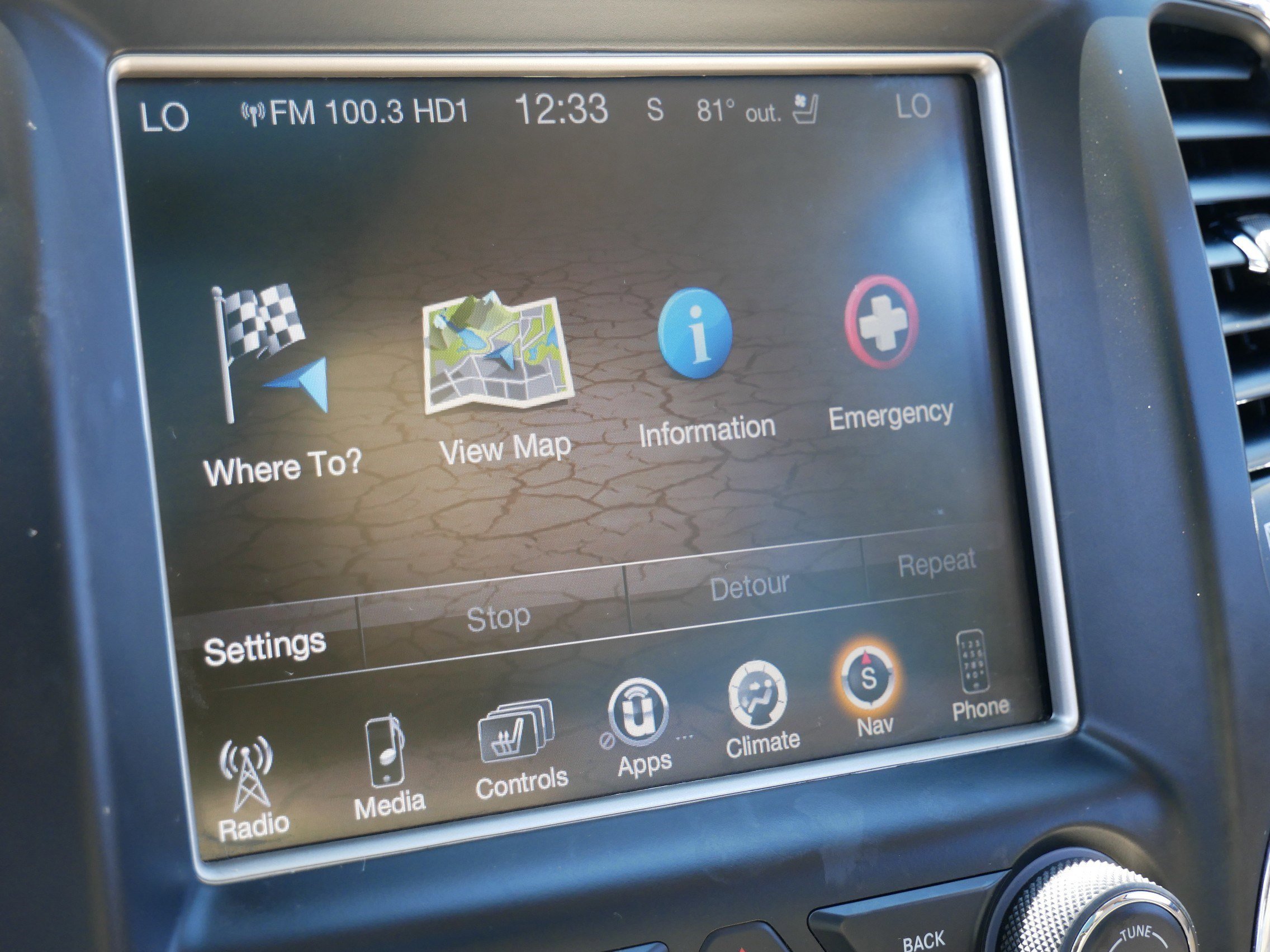 2014 Jeep Grand Cherokee Overland - Photo 22