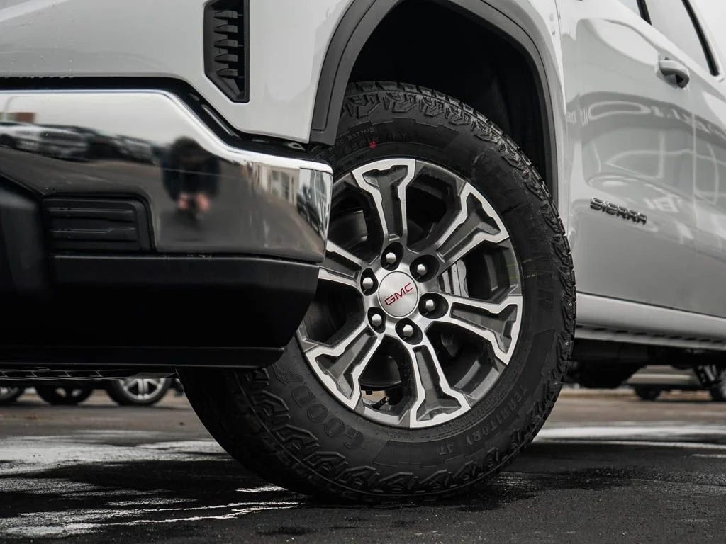 New 2026 Summit White GMC SLE image 6