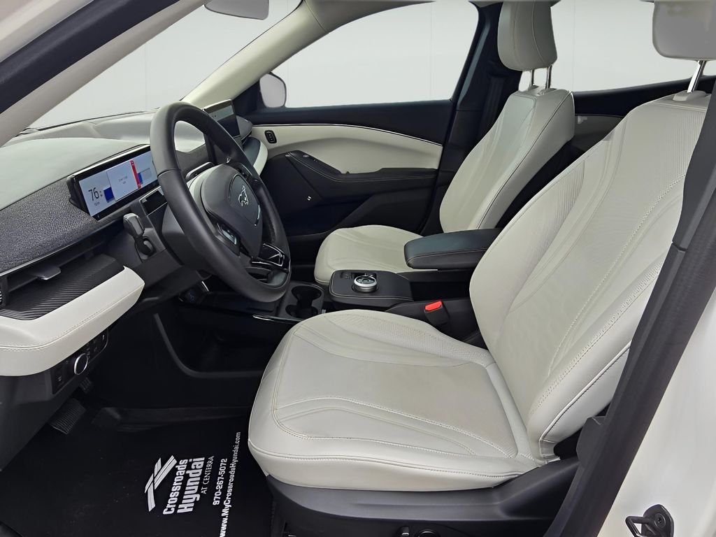 Used 2024 Star White Metallic Tri-Coat Ford Premium image 9