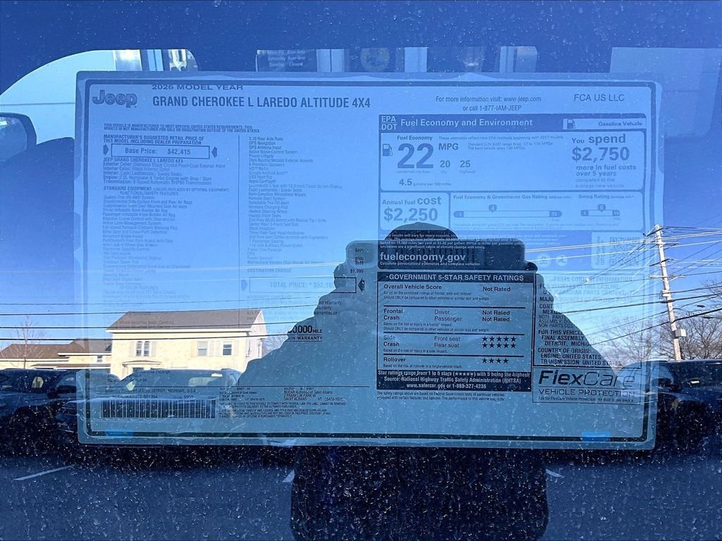 New 2026 Diamond Black Crystal Pearlcoat Jeep Laredo image 18