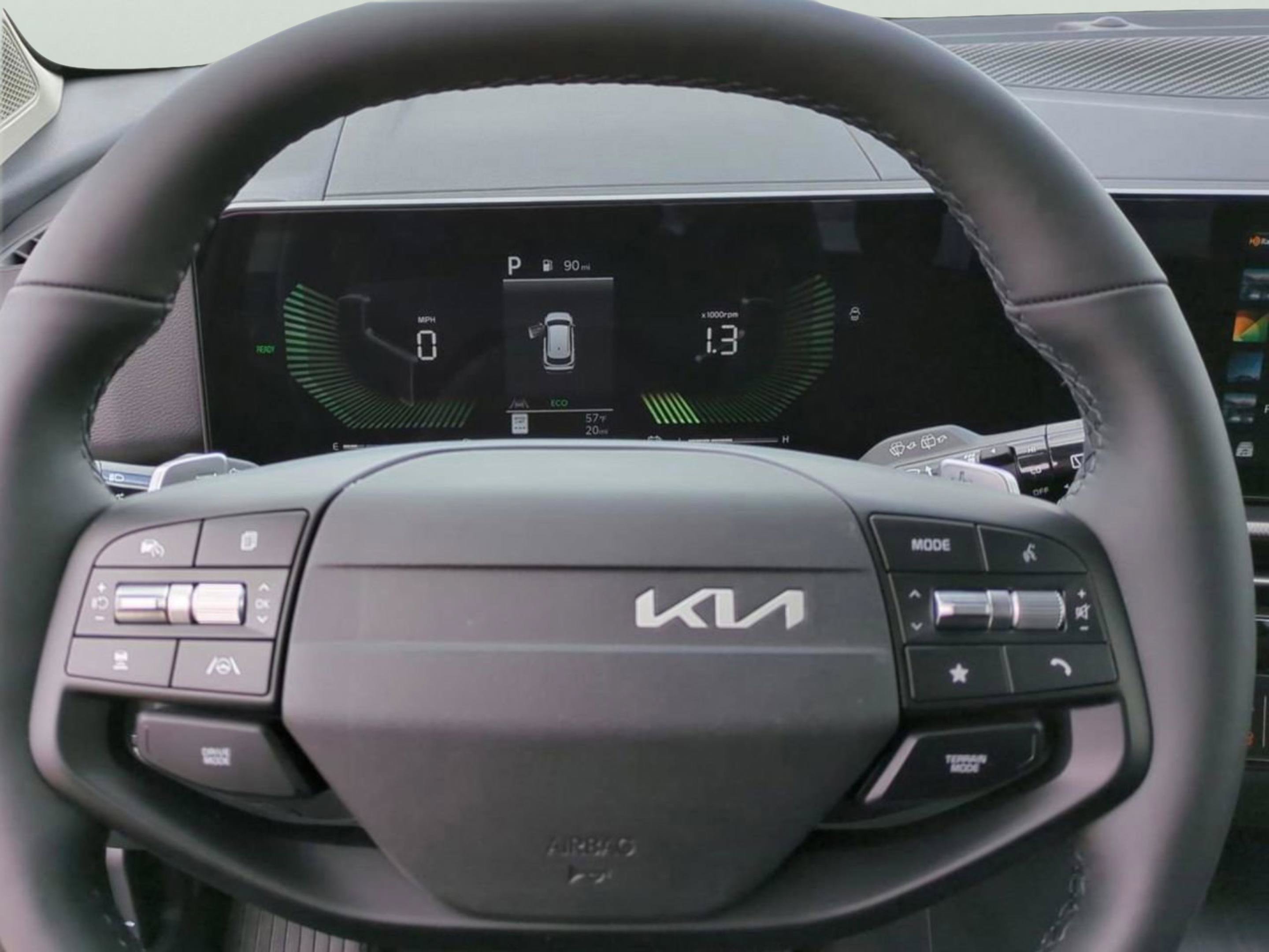 New 2026 Snow White Pearl Kia S image 29