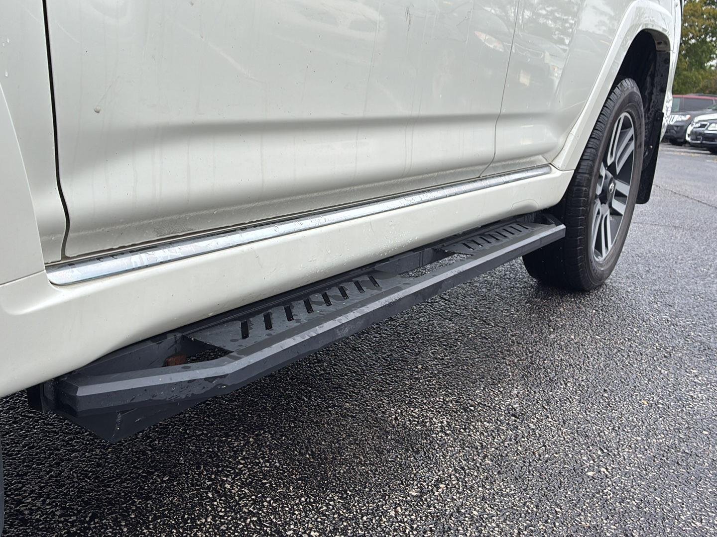Certified Used 2019 Blizzard Pearl Toyota Limited image 8