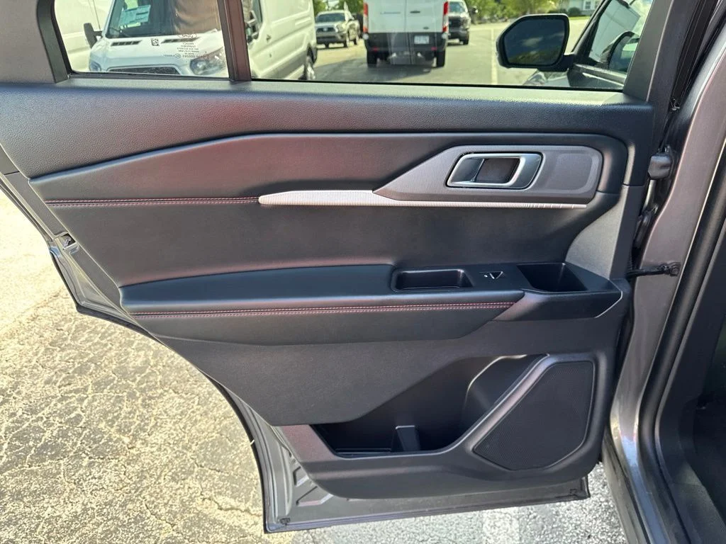 Used 2025 Gray Metallic Ford ST-Line image 29