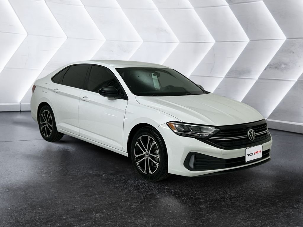 White 2022 Volkswagen Jetta 1.5T Sport FWD Sedan Front-Wheel Drive 8-Speed Automatic