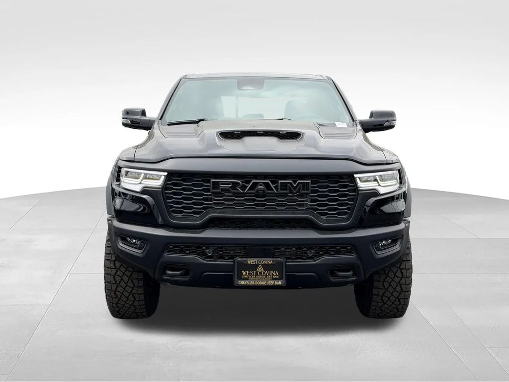 New 2026 Diamond Black Crystal Pearl-Coat Exterior Paint RAM RHO image 2