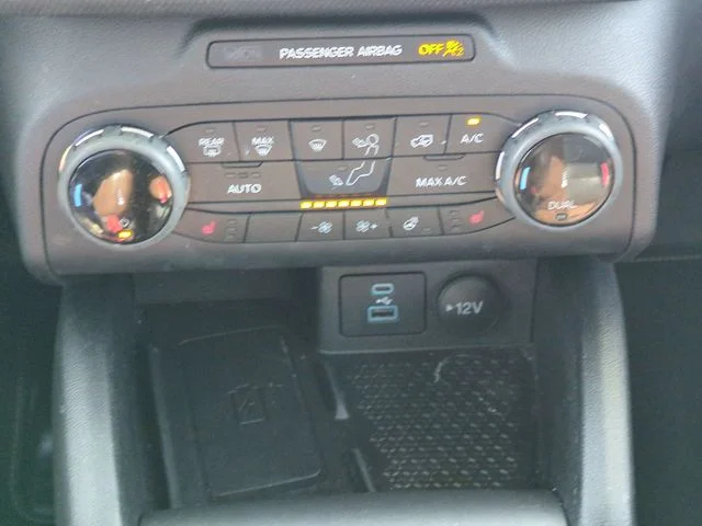 Used 2022 Green Ford Badlands image 25