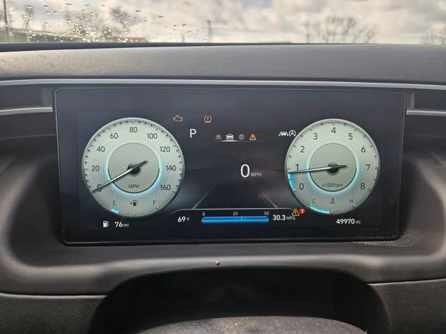 Used 2023 Gray Hyundai SEL image 15