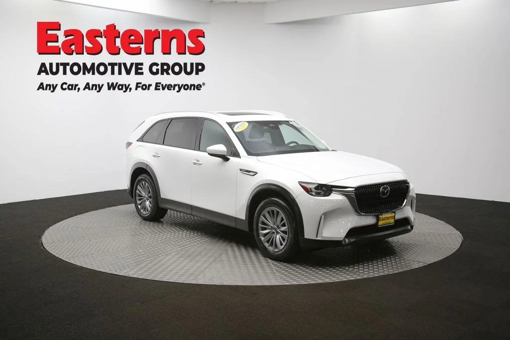 Used 2024 White Mazda Preferred image 52