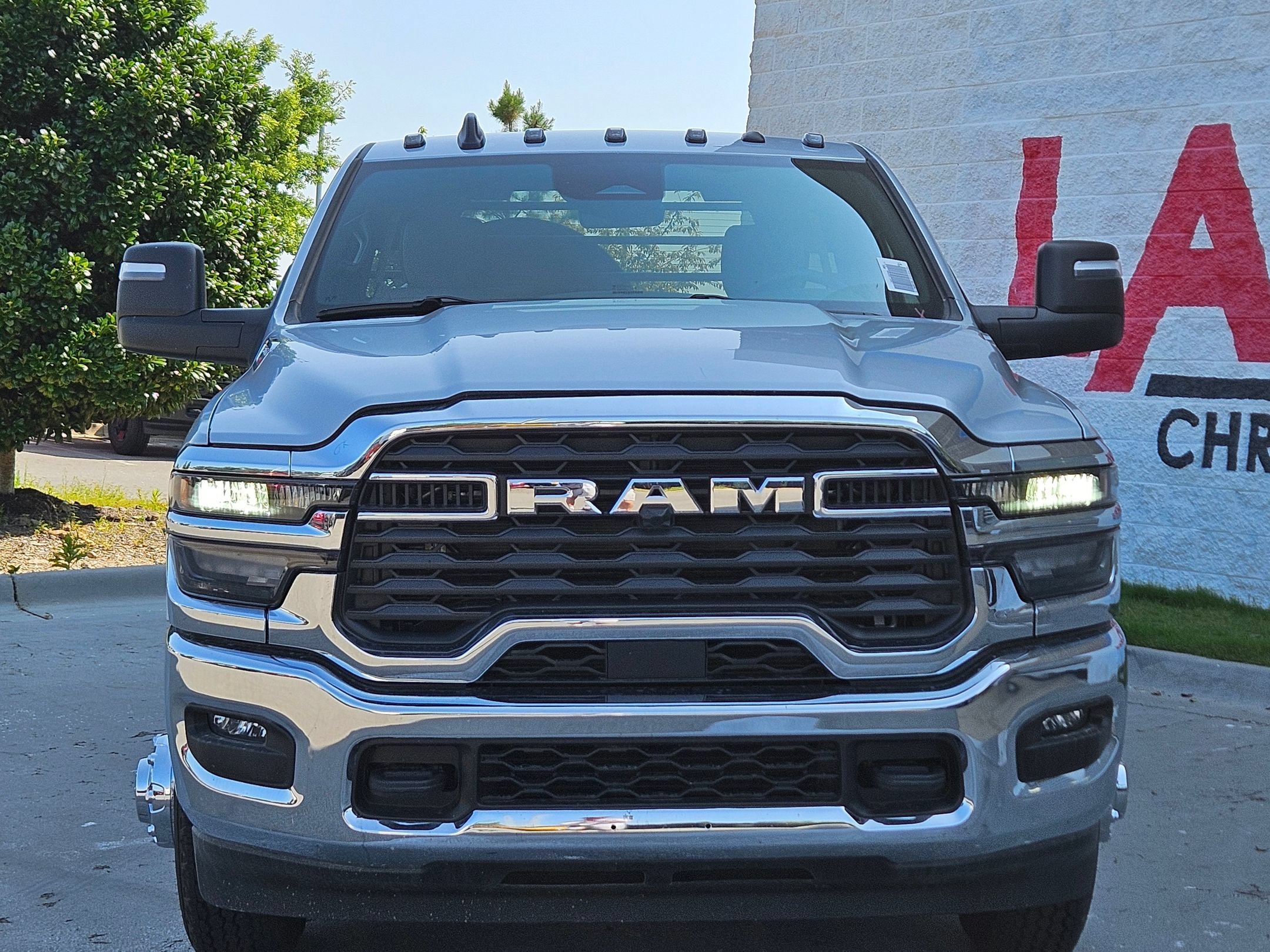 New 2026 Silver-Zynith Exterior Paint RAM Tradesman image 2