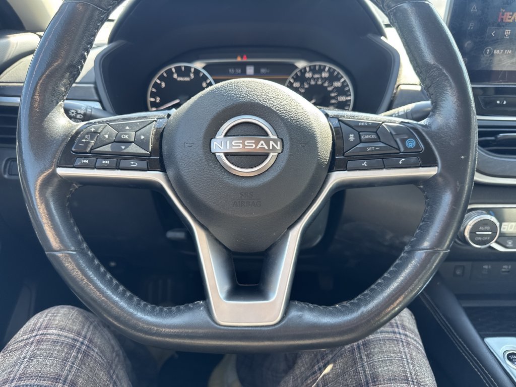 Used 2023 Silver Nissan 2.5 SL image 22