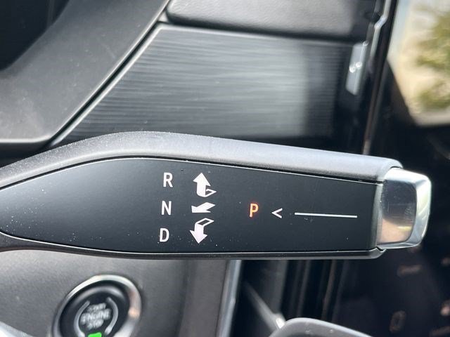 Used 2024 Summit White GMC AWD Elevation image 8
