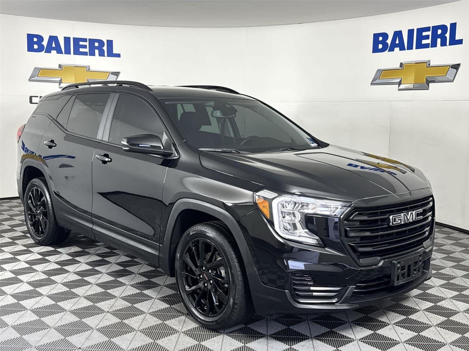 Certified Used 2023 Ebony Twilight Metallic GMC SLE image 7