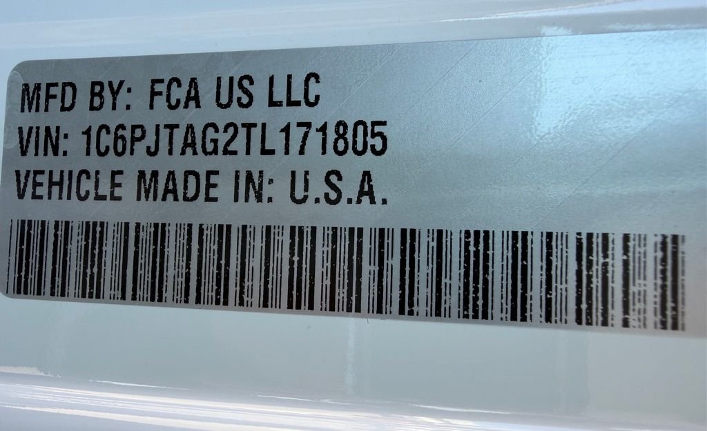 New 2026 Bright White Clear-Coat Exterior Paint Jeep Sport image 31