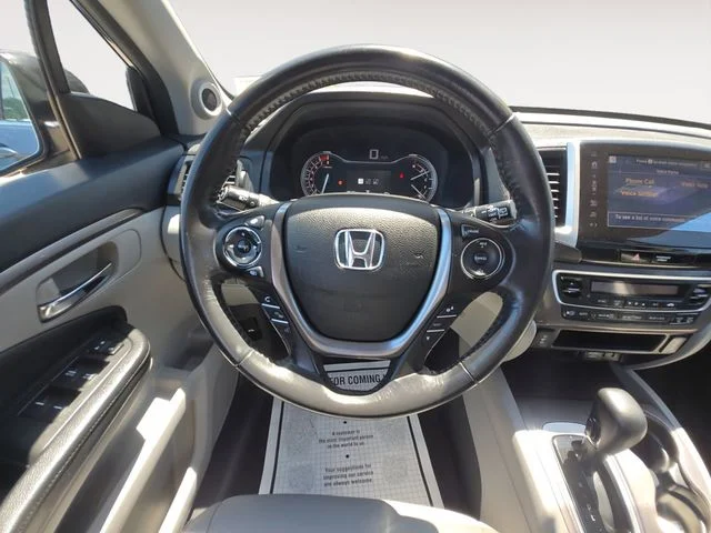 Used 2017 Blue Honda EX-L image 12